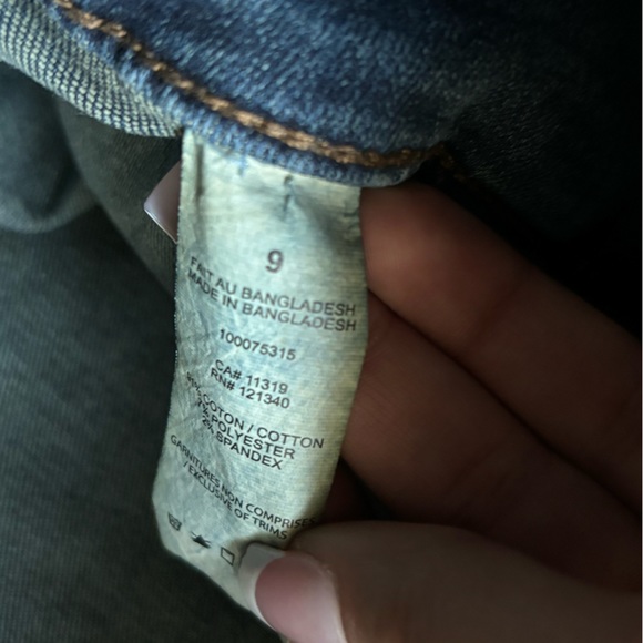 Garage flared jeans- they dont sell these anymore - Picture 2 of 3